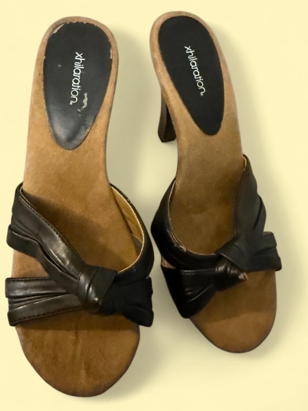 Xhilaration Brown and Black Knotted Slide Mules